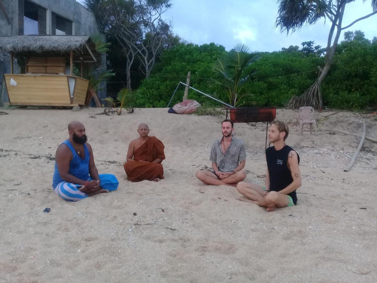 The Alpha Monkey Hotel & Tree House Tangalle Bagian luar foto